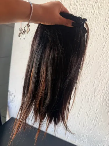 Cabelo humano curto