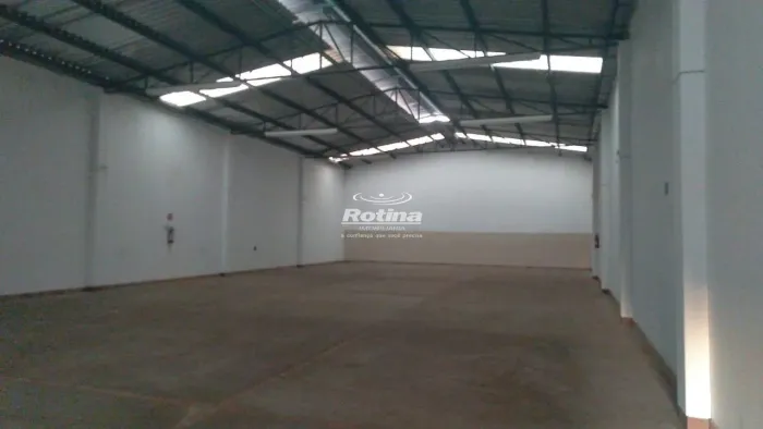 Galpão para alugar, Santa Mônica - Uberlândia/MG - Rotina Imobiliária