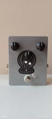Pedal Oracle Rat para Baixo (Baseado no Proco Rat)