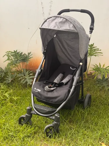 Carrinho de bebê