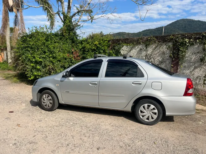 Toyota Etios X Sedan 1.5 Flex 16V 4P Aut. 2019
