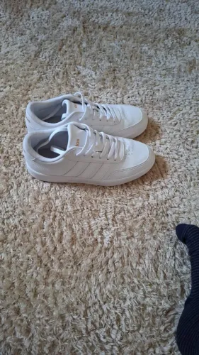 Tênis adidas feminino Branco