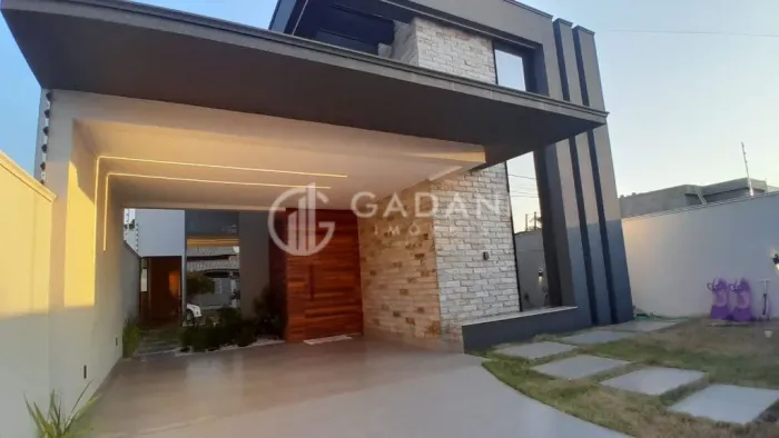 Casa com 3 quartos sendo 1 suíte a venda no Jardim Italia III em Sinop/MT