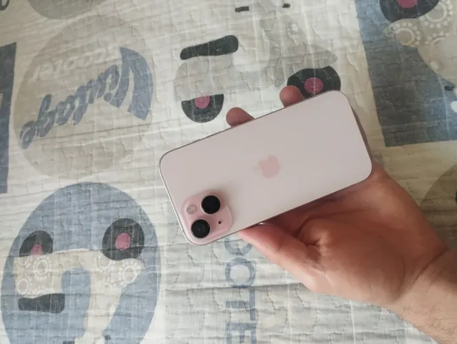 iPhone 15