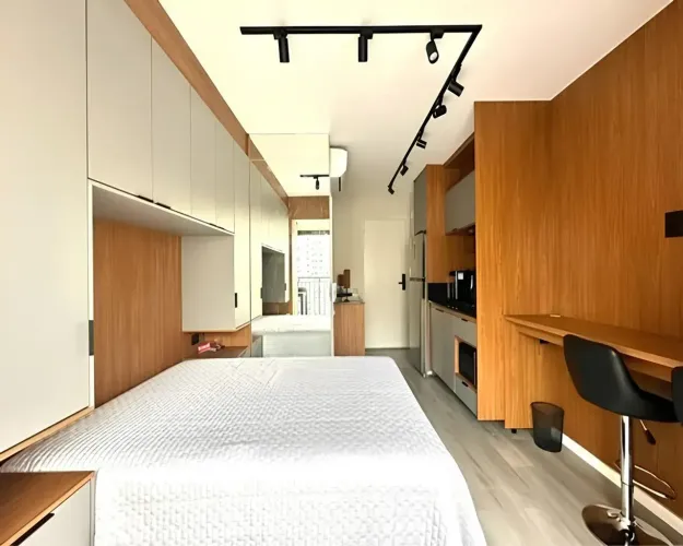 Studio Mobiliado com Varanda no Campo Belo  Pronto para Morar