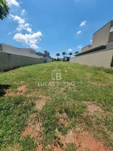 Terreno Terra Vista - Terreno na Avenida Principal próximo a portaria de área de lazer com