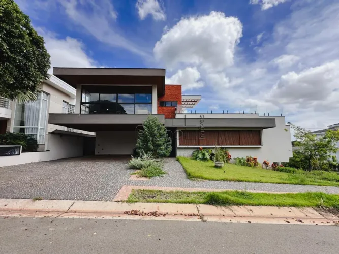 Sobrado à venda em Campinas, Swiss Park, com 3 suítes, com 438 m²