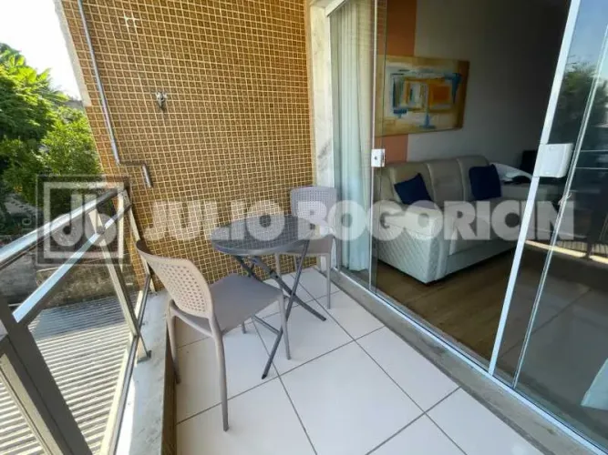 FREGUESIA APARTAMENTO 2 QUARTOS, VARANDA, ELEVADOR