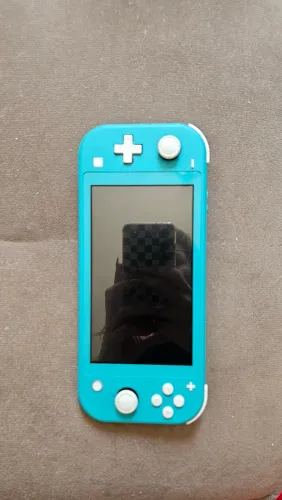 Nintendo Switch Lite Turquesa (Azul Clarinho) + Cartão SD