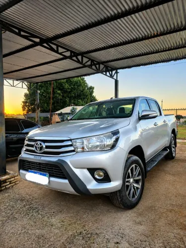 Toyota Hilux CD SRV 4X4 2.8 TDI Diesel Aut. 2017