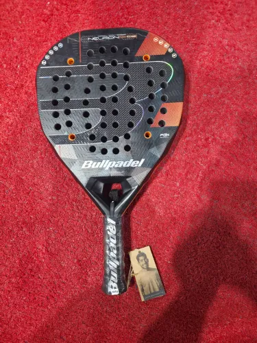 Bullpadel Neuron 02 Edge Lacrada