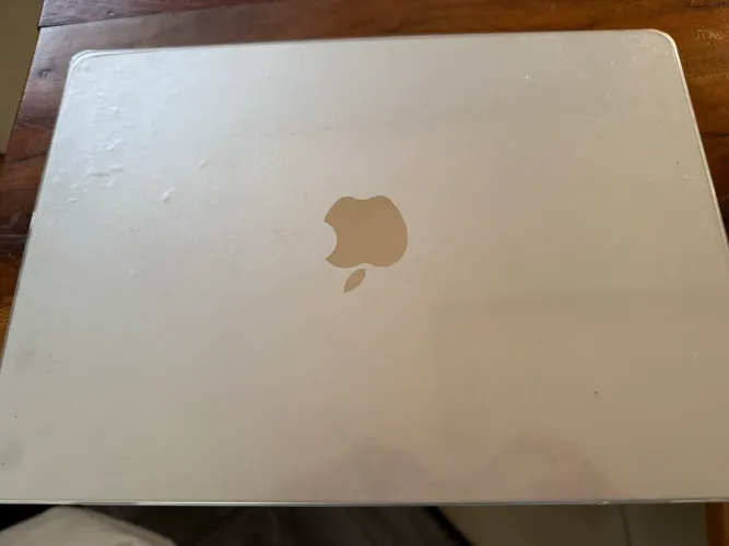 MacBook m4
