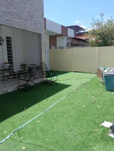 Vendo Condomínio com 3 casas no Arruda