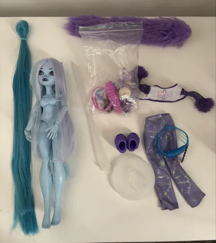 Boneca Abbey Bominable G3 - Monster High + Fibra Milk Silky