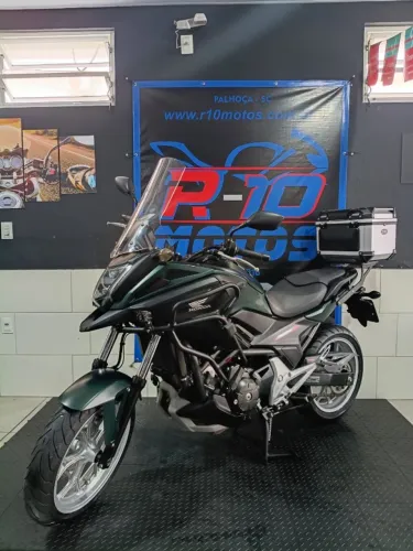 NC 750 / Km baixa / 29 mil Km / Licenciada 2026
