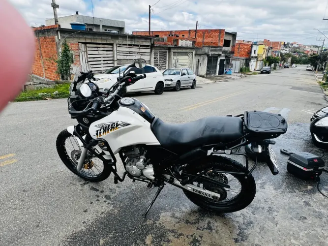 Tenere 250 linda !