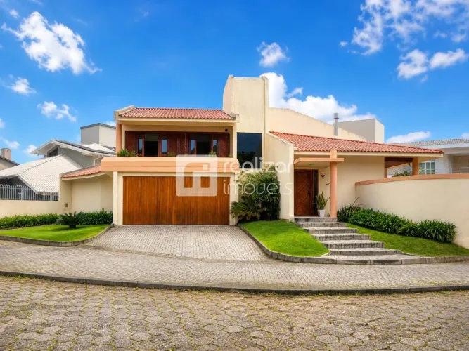 Casa 4 quartos no bairro Córrego Grande - Florianópolis