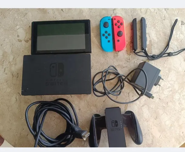 Nintendo switch v1 desbloqueado 256gb com case, base de carregamento e controle extra