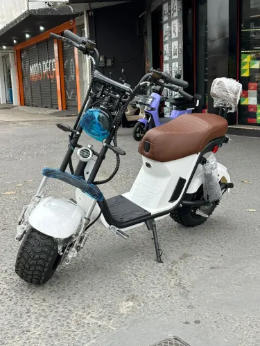 Scooter Elétrica X13 branca 