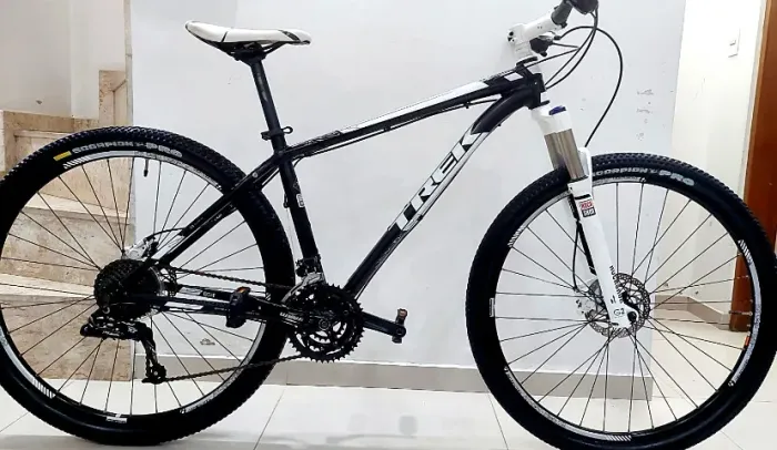 Mountain Bike Trek X-Caliber 8 Aro 29 - Quadro 18,5" - Muito Conservada