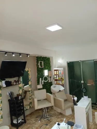 VENDO MOBILIÁRIO E EQUIPAMENTOS PARA SALÃO DE BELEZA