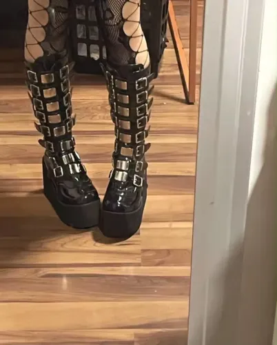 Bota plataforma - Demonia 