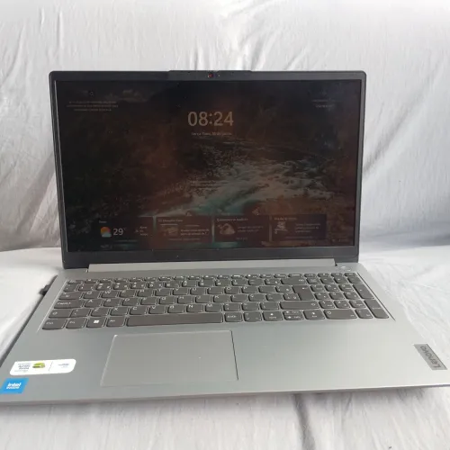 Notebook Lenovo IdeaPad 1i + Mouse + Capa para Notebook - Excelente Estado