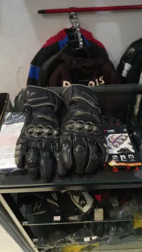 LUVAS DAINESE DE CARBONO M COM SIST ANTI TORÇÃO