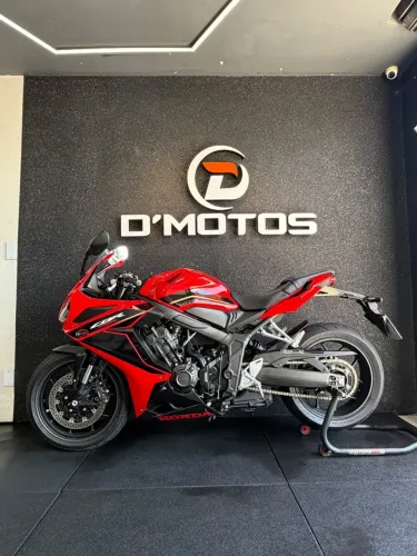 Honda CBR 650 R 2024