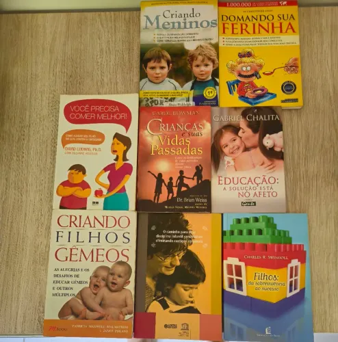 Seção Livros de como criar sua criança. CADA UM POR 10 REAIS