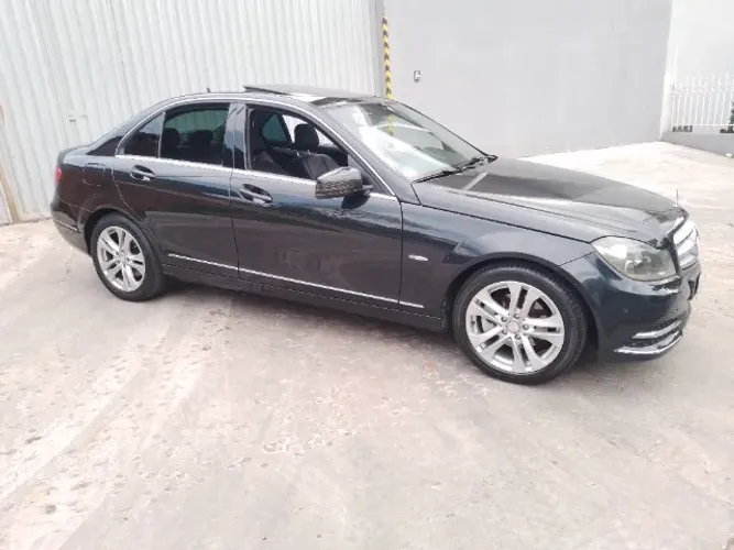Mercedes-Benz C-200 CGI Avantgarde 1.8 16V 184cv Aut. 2012