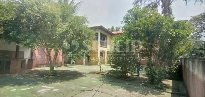 Casa a Venda em Condomínio no Sete Praias, 4 Quartos com 1 Suite Master e Árvores Frutífer