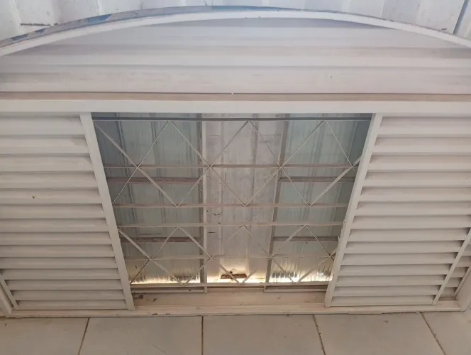 Vendo janela bom estado , 2 metros