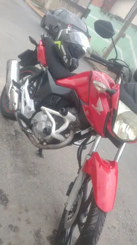 Moto .....12k e meio no pix