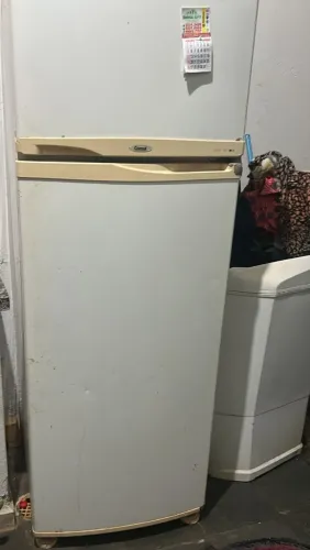 Geladeira 220 volts