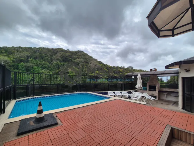 Apartamento com lazer a duas quadras da Praia das Pitangueiras, Guaruja