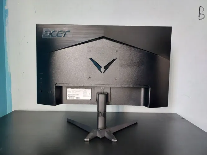 Monitor Gamer Acer Nitro 24" 200Hz 1Ms IPS 