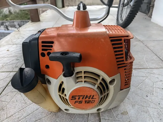 Roçadeira Stihl FS120