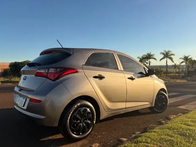 Hyundai HB20 Unique 1.0 Flex 12V Mec. 2019