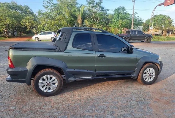 Fiat Strada Adventure1.8/ 1.8 Locker Flex CD 2013