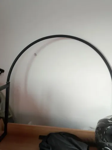 Cabides , provador , balcão de palete , tablado para manequim,expositor de brincos.