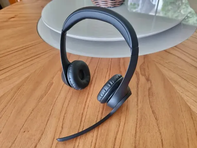 Headset sem fio - Logitech Zone 300