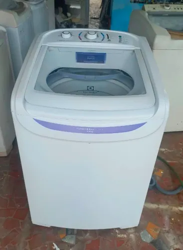 Máquina de lavar roupas Electrolux 13kg