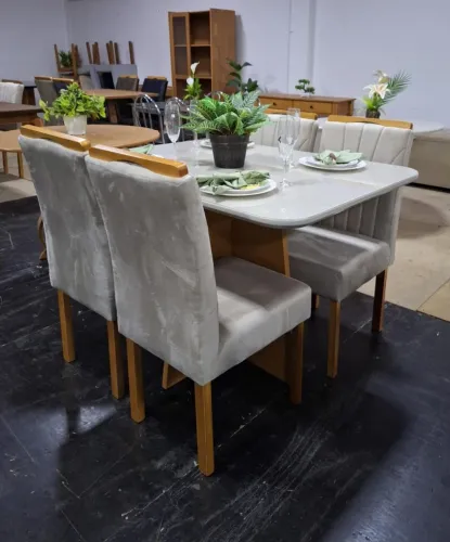 Mesa Com 4 Cadeiras