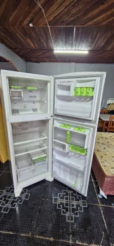 Geladeira Frost Free 440 Litros grande ( com garantia) aproveite