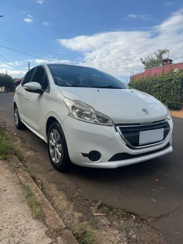 Peugeot 208 Active/active Pack 1.5 Flex 8V 5P 2014