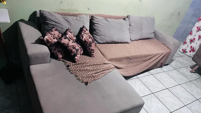 Vendo sofá com chase