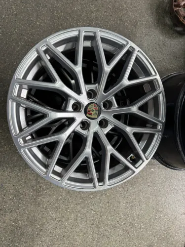 Vendo Rodas aro 18 pouco uso M30