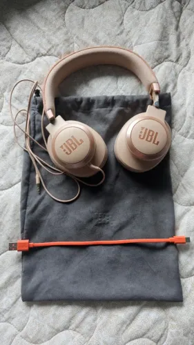 Fone de ouvido JBL Live 770NC - Praticamente novo