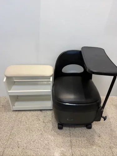 CADEIRA PARA PEDICURE + APOIO PARA PÉS